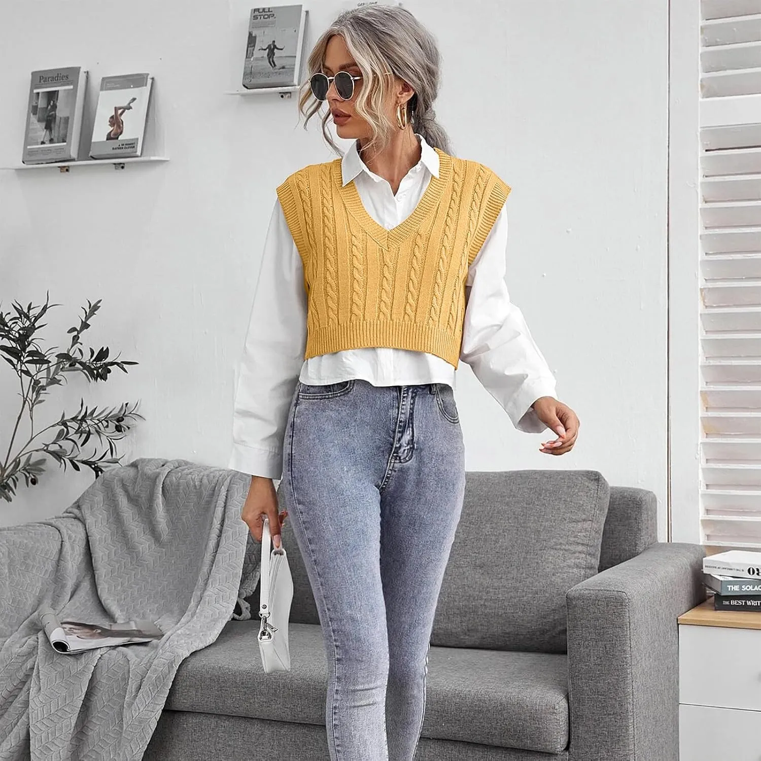 Sweater Vest for Women Fashion Cropped Cable Knit Sweater Vest Casual Sleeveless Knitted Tops Winter Clothes