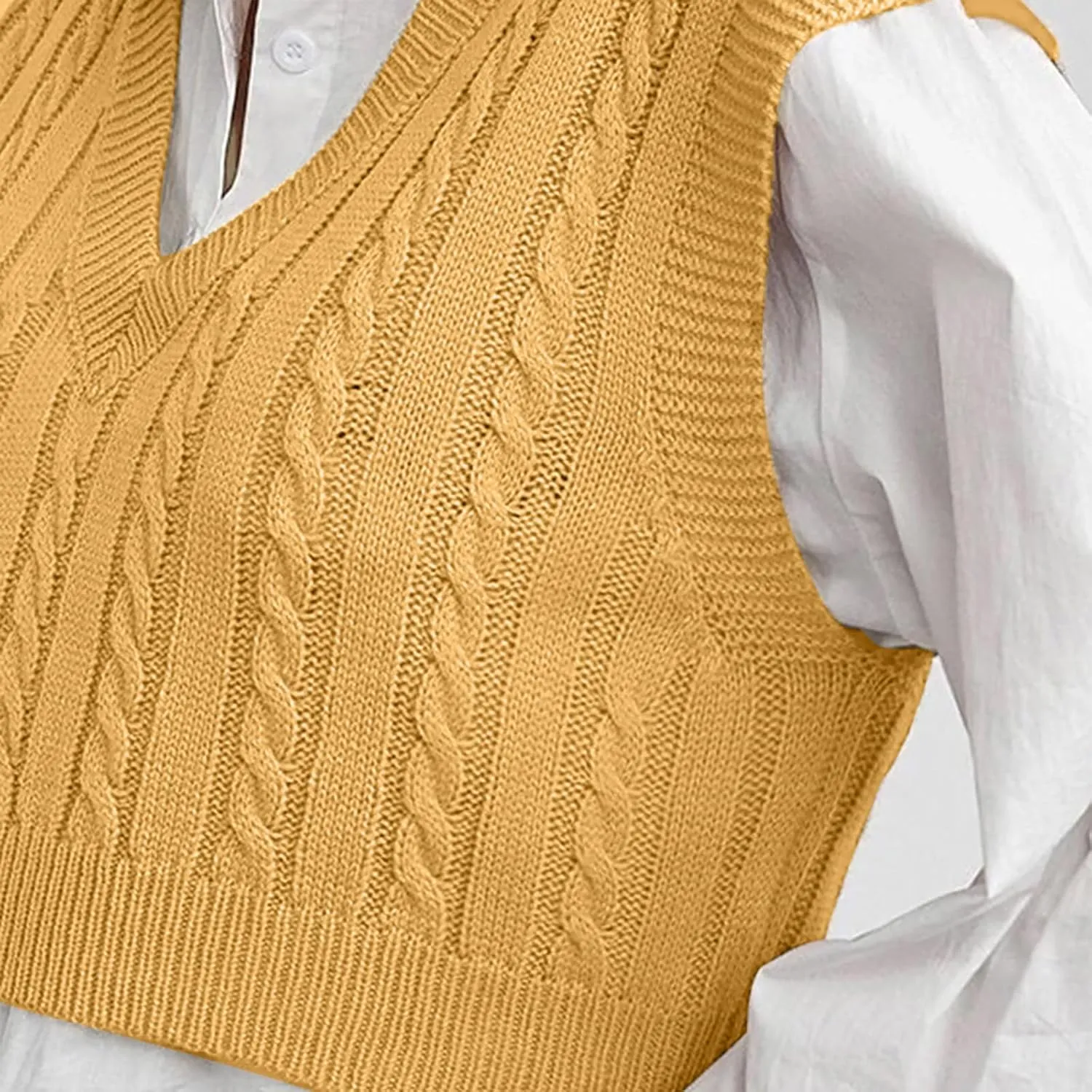 Sweater Vest for Women Fashion Cropped Cable Knit Sweater Vest Casual Sleeveless Knitted Tops Winter Clothes